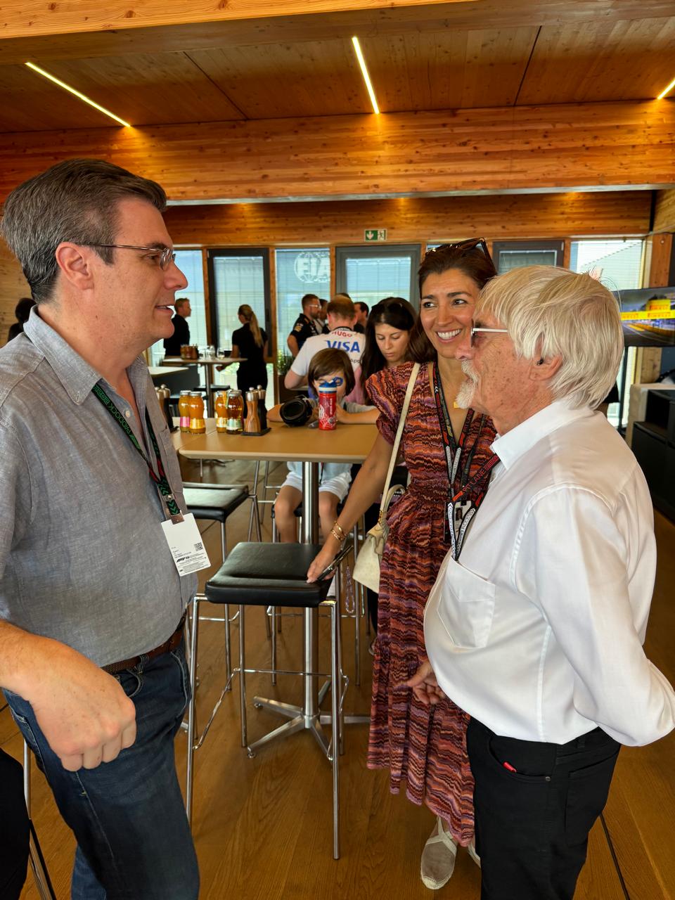 Carman junto a Colapinto: WhatsApp Image 2024-09-02 at 12.48.33.jpeg